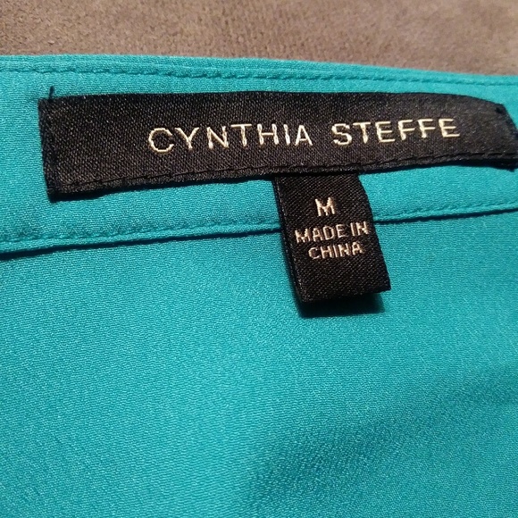 Cynthia steffe slouch neck blouse size medium - Picture 5 of 5